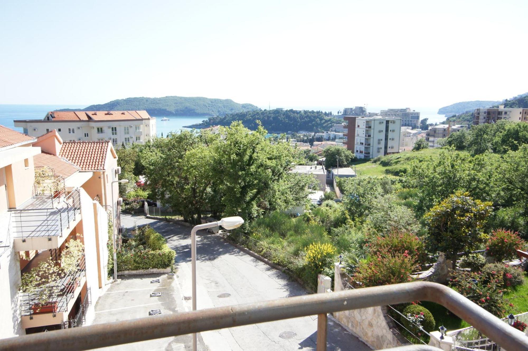 Apartments Becici Sunset Budva Bagian luar foto