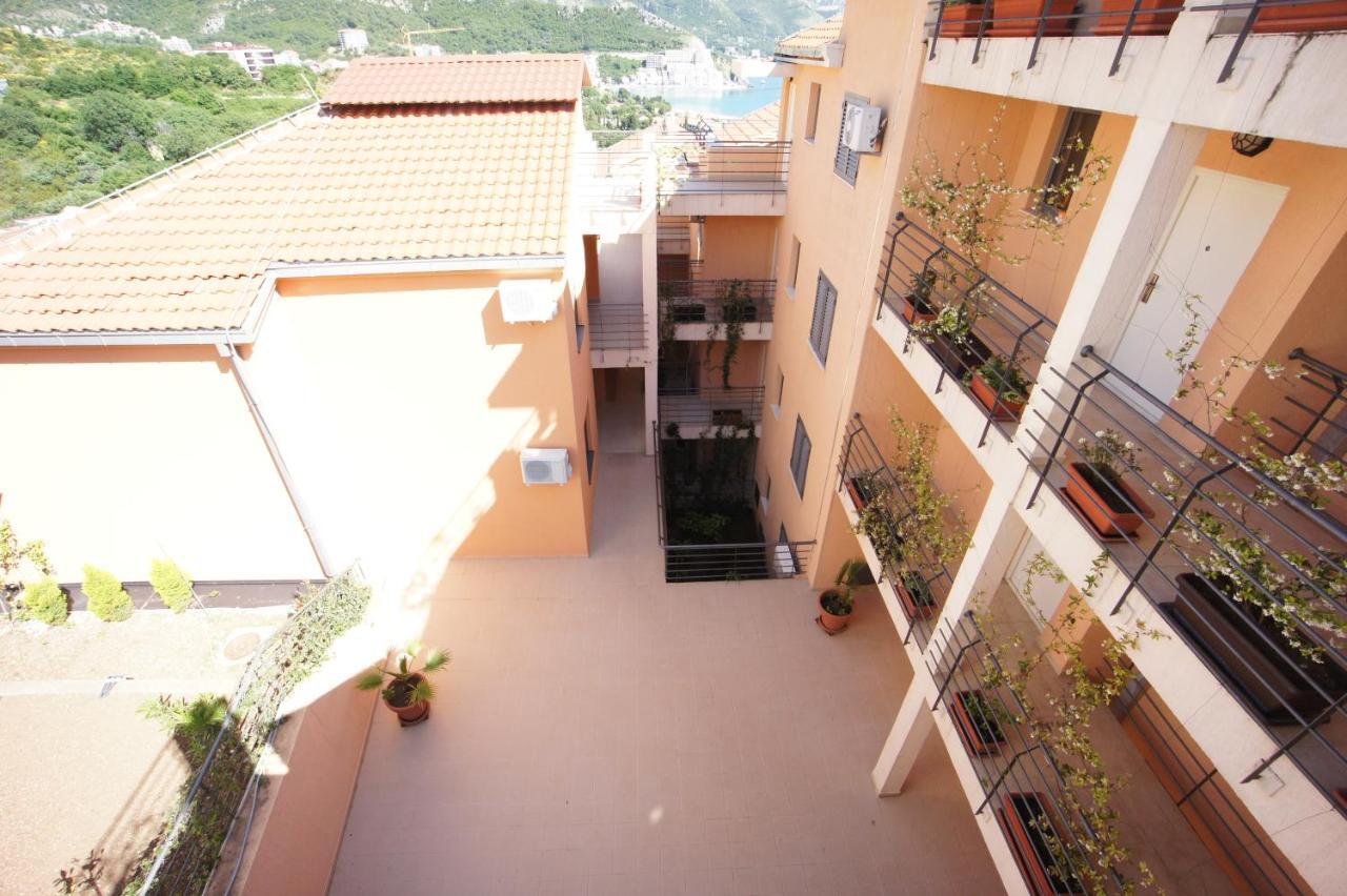 Apartments Becici Sunset Budva Bagian luar foto